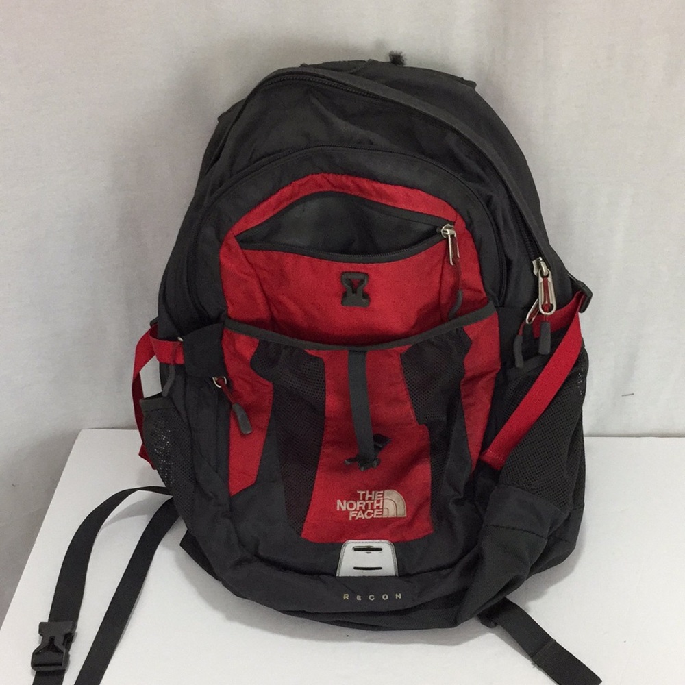 The North Face Red Recon Backpack Padded Back , Straps Hiking - Picture 13 of 15